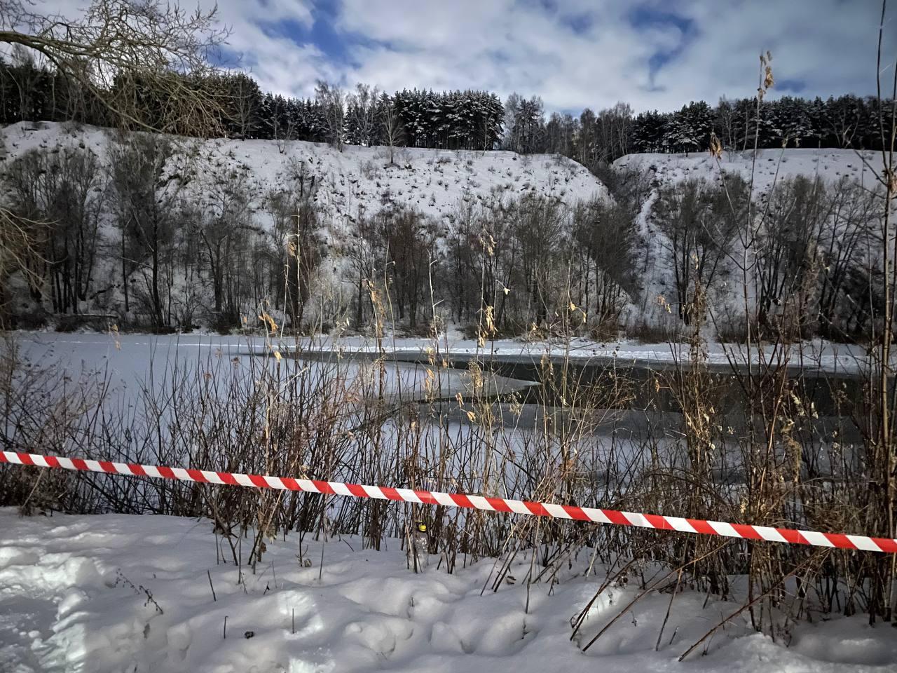 Фото Кормили уток: ушли под лед. Опубликованы подробности трагедии и героического спасения на реке Иня 2